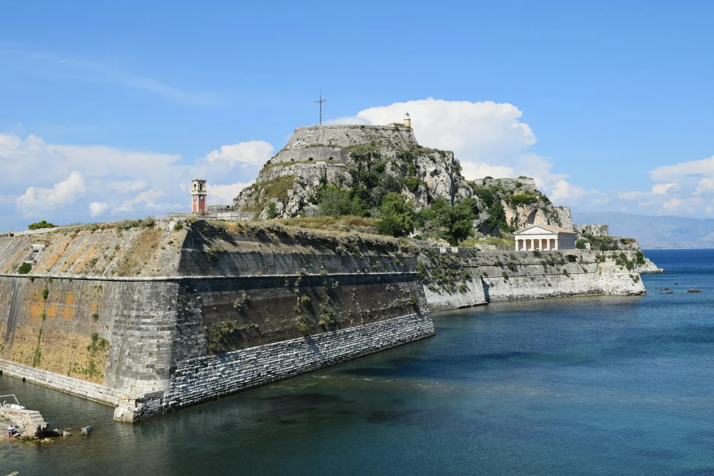 Escursione in barca a Mamula Island